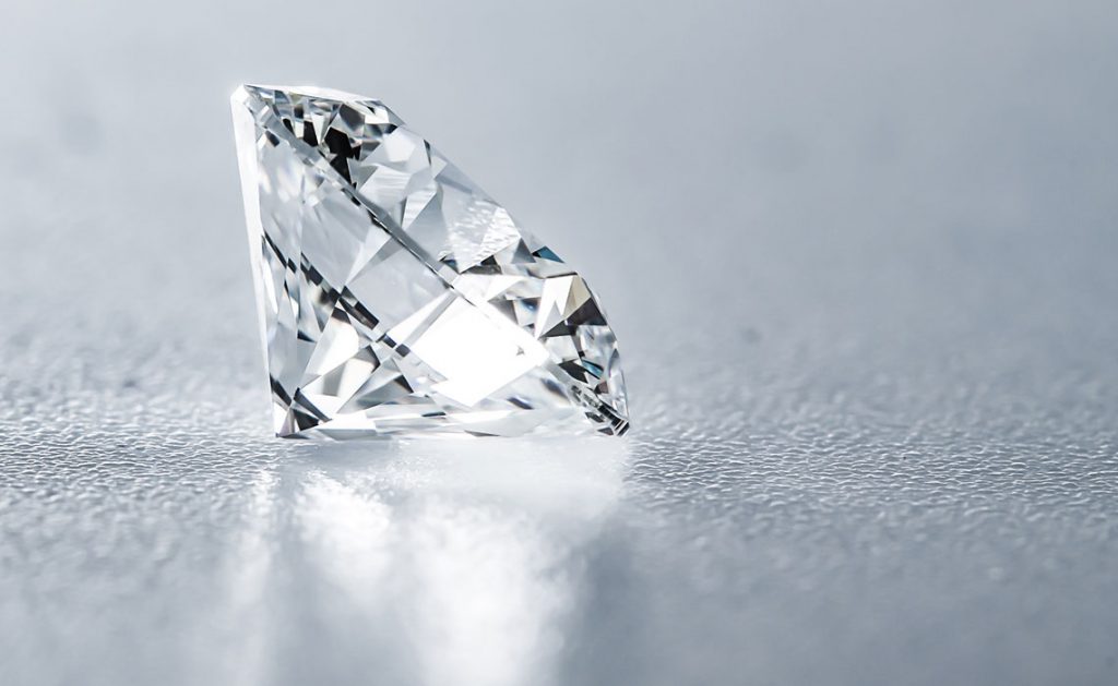 Diamanti: quanto conviene investirci?